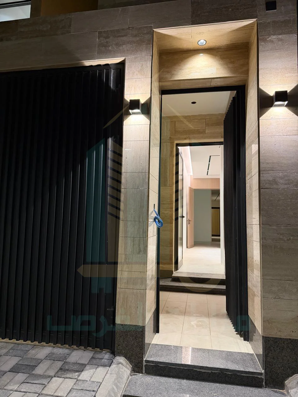 للبيع | أدوار سكنية في حي النرجس - الرياض